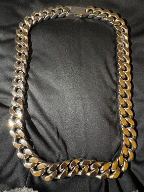 Chunky Silver-Tone Cuban Link Chain Necklace